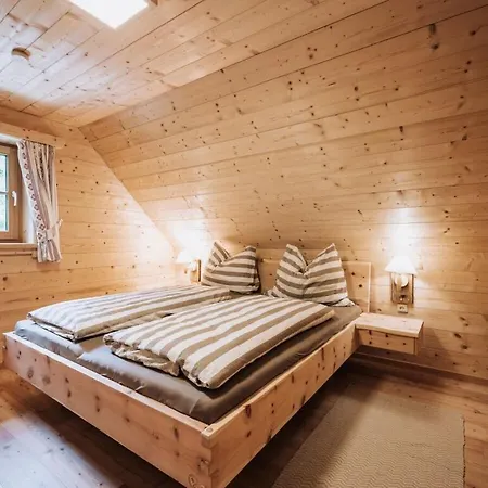 Webertonihuette Modern Retreat * Kliening